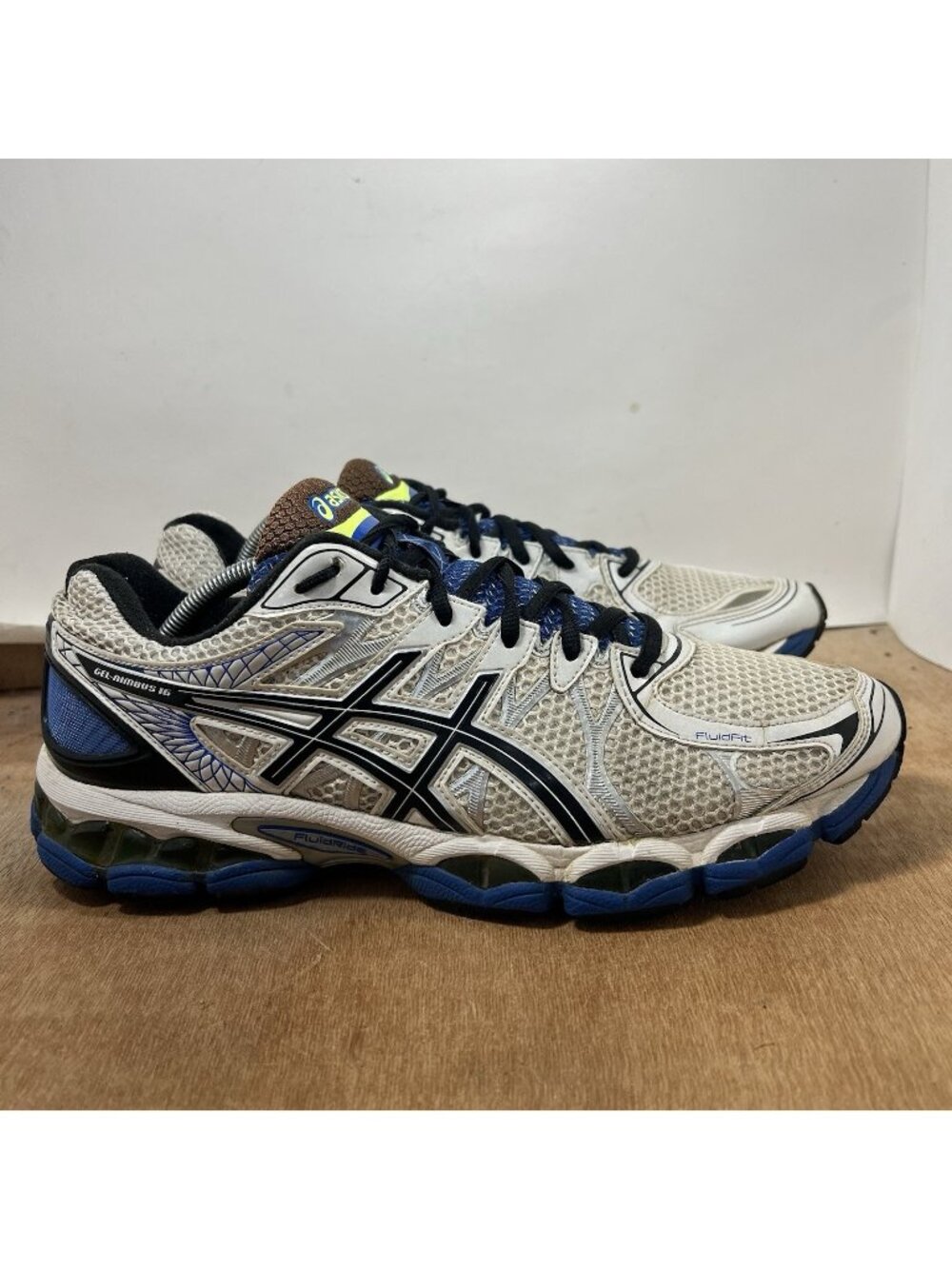 Asics Gel Nimbus 16 T435N Men’s Size 12 White Black Blue Running Shoes